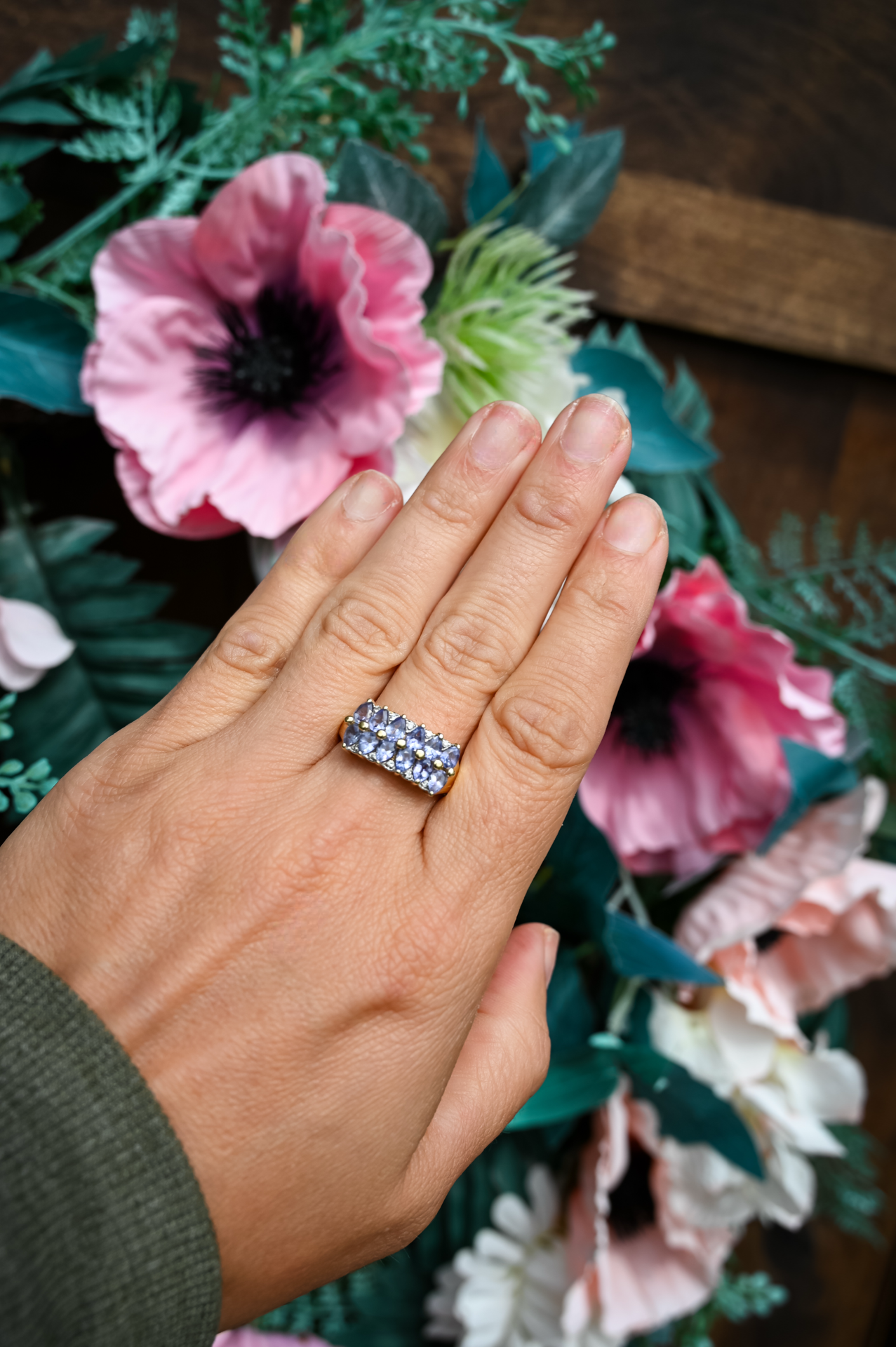 Tanzanite & Diamond Ring | 14K Yellow Gold | Size 9.25