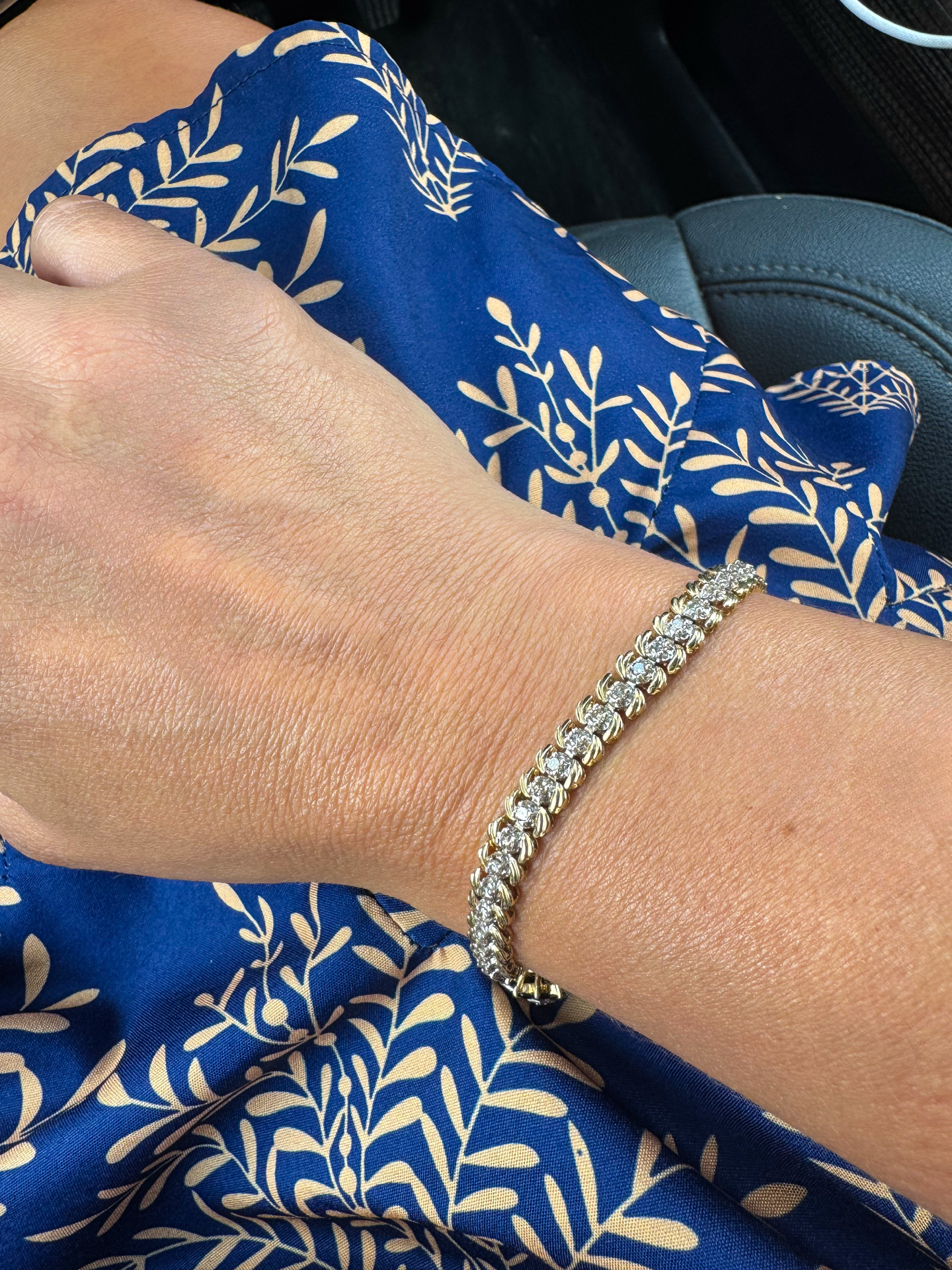 Vintage 10k yellow gold & diamond bracelet