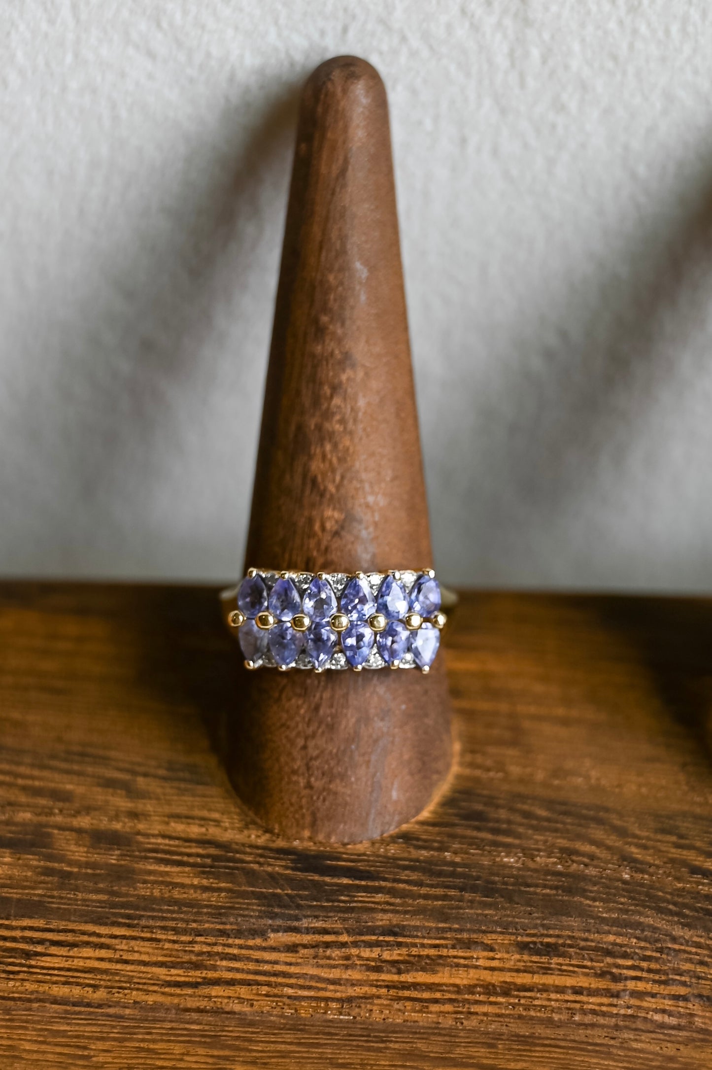 Tanzanite & Diamond Ring | 14K Yellow Gold | Size 9.25