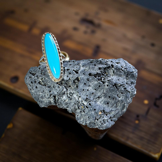 Vintage Sterling Silver & Turquoise Ring